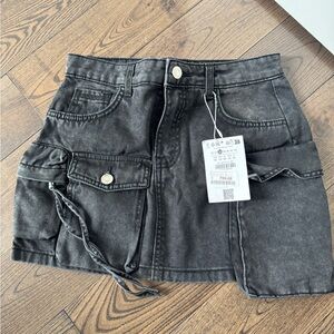 Bershka skirt NWT
